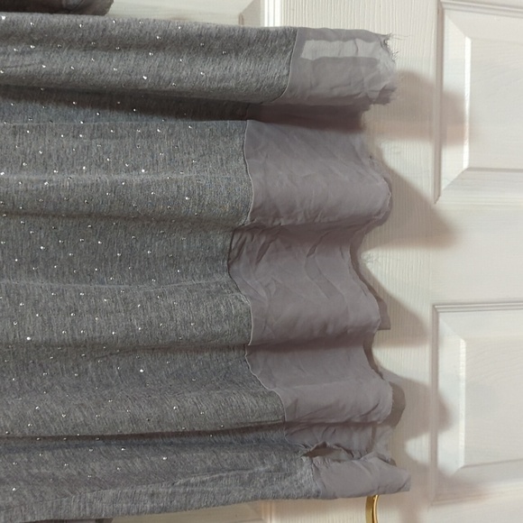 Belldini Women's Gray 3/4 Sleeve Tunic w/Raw Sheer Hem Size 2X Stud Front - Picture 3 of 8